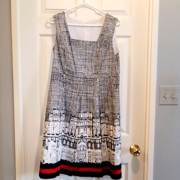 Cleo Designer Size 12. Back zipper. Simply elegant! Knee length. - Picture 1 of 2